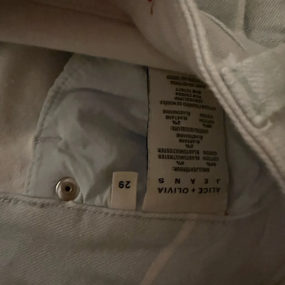 Alice & Olivia SUNDAY DREAMING JEANS - Picture 6 of 7